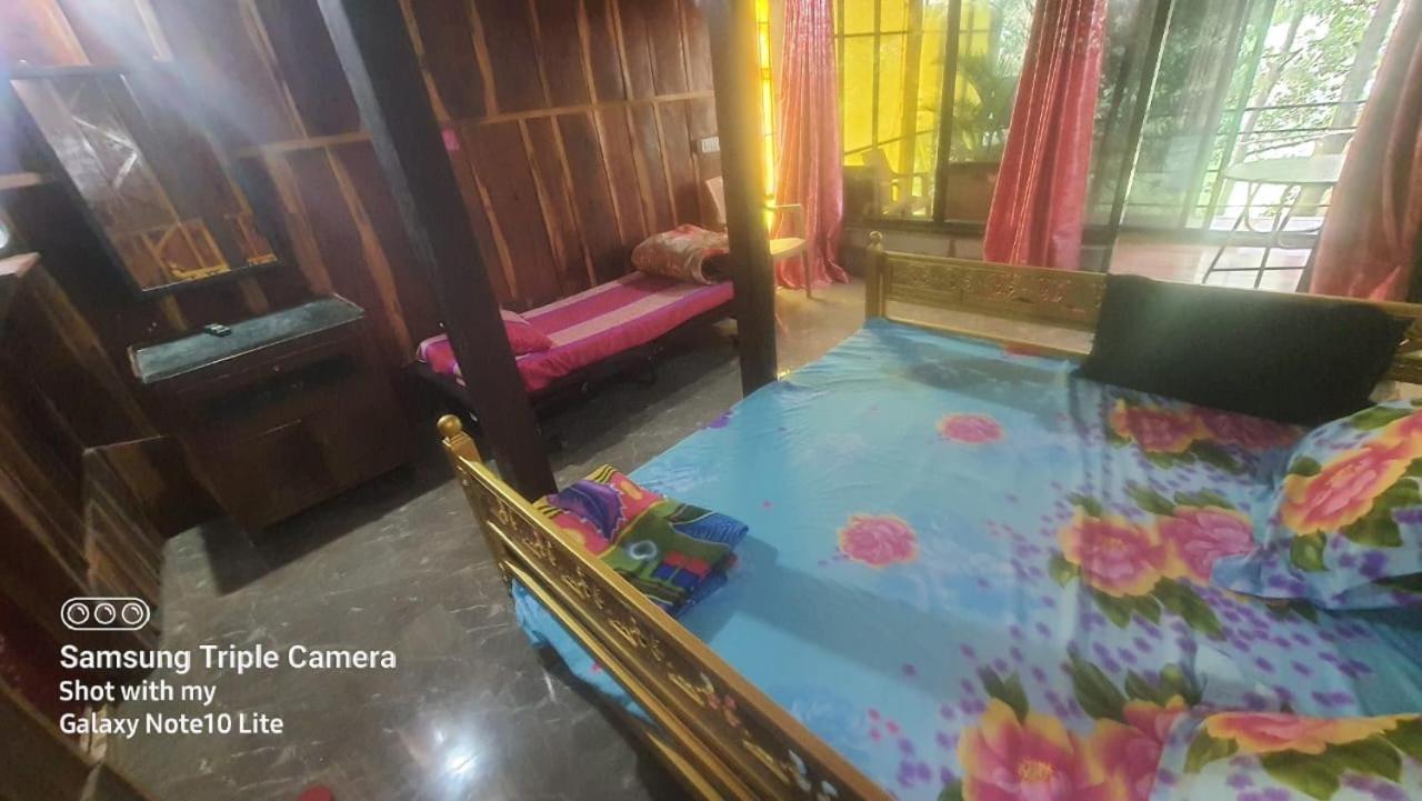 Amruta Homestays Chikhaldara Exterior foto